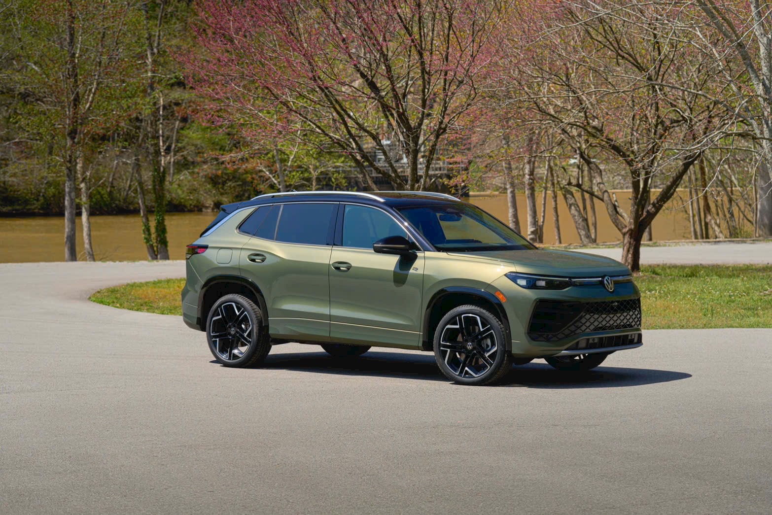 Volkswagen Tiguan 2026 tại Việt Nam: SUV nhập khẩu Đức thế hệ mới chính thức nhận đặt hàng
