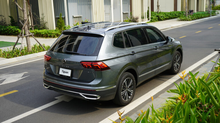 Volkswagen Tiguan màu xe 2